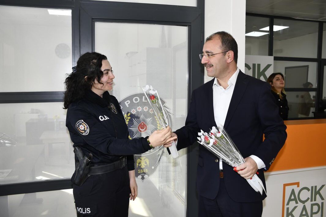 Kaymakam Dolu’dan Kadın Personele Ziyaret (5)