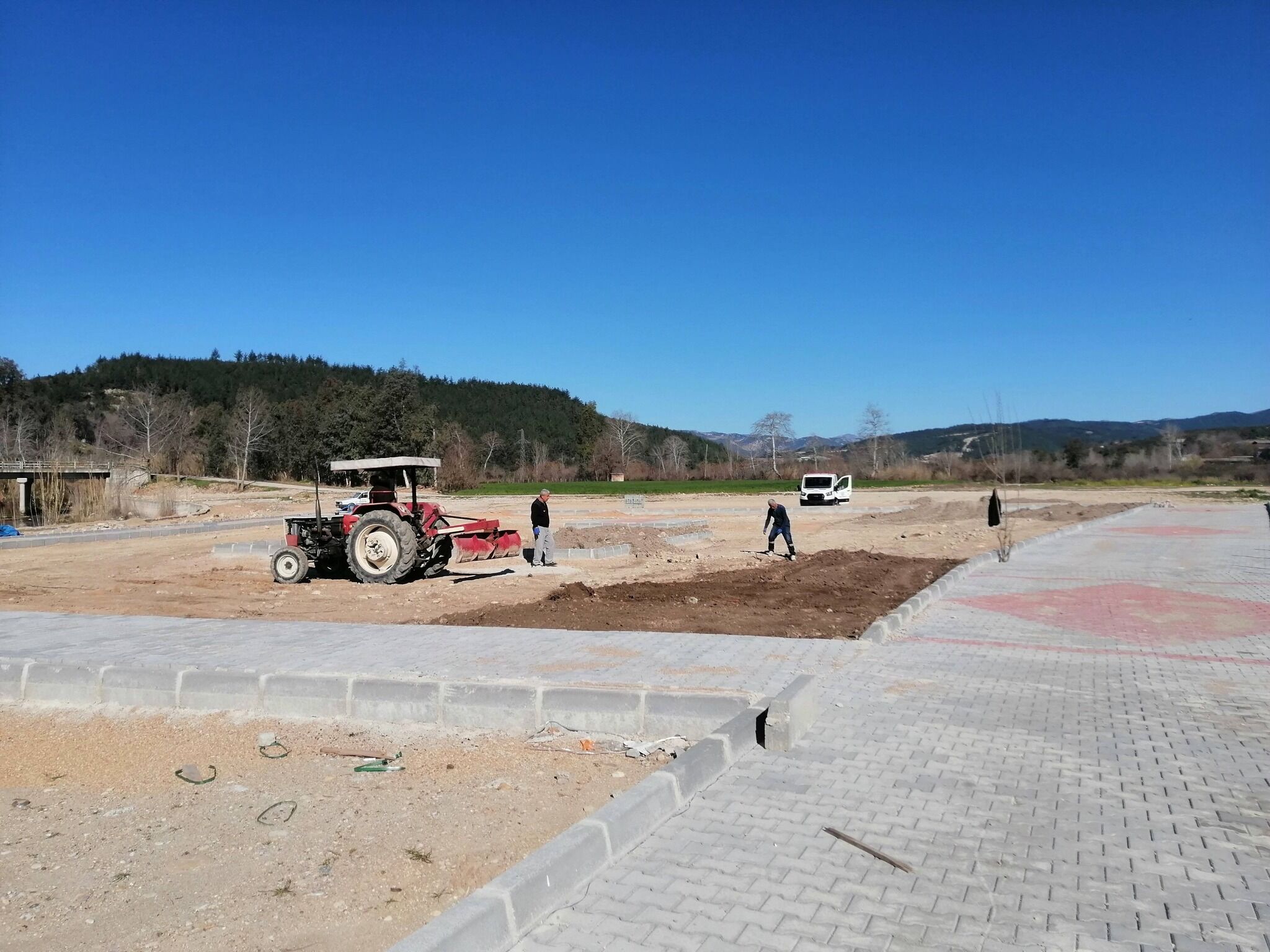 Mehmetli Mesire Alanında Park Çalışmaları Devam Ediyor (1)