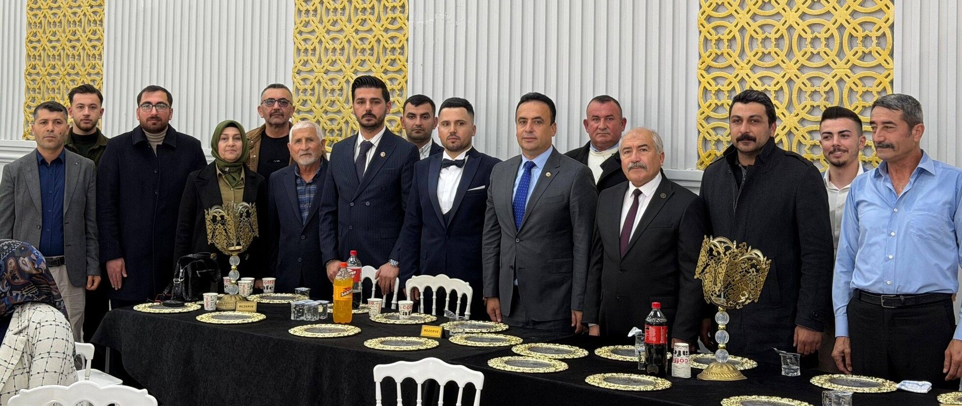 Mhp Düziçi Teşkilatı Nişanda Genç Çifte Destek (2)