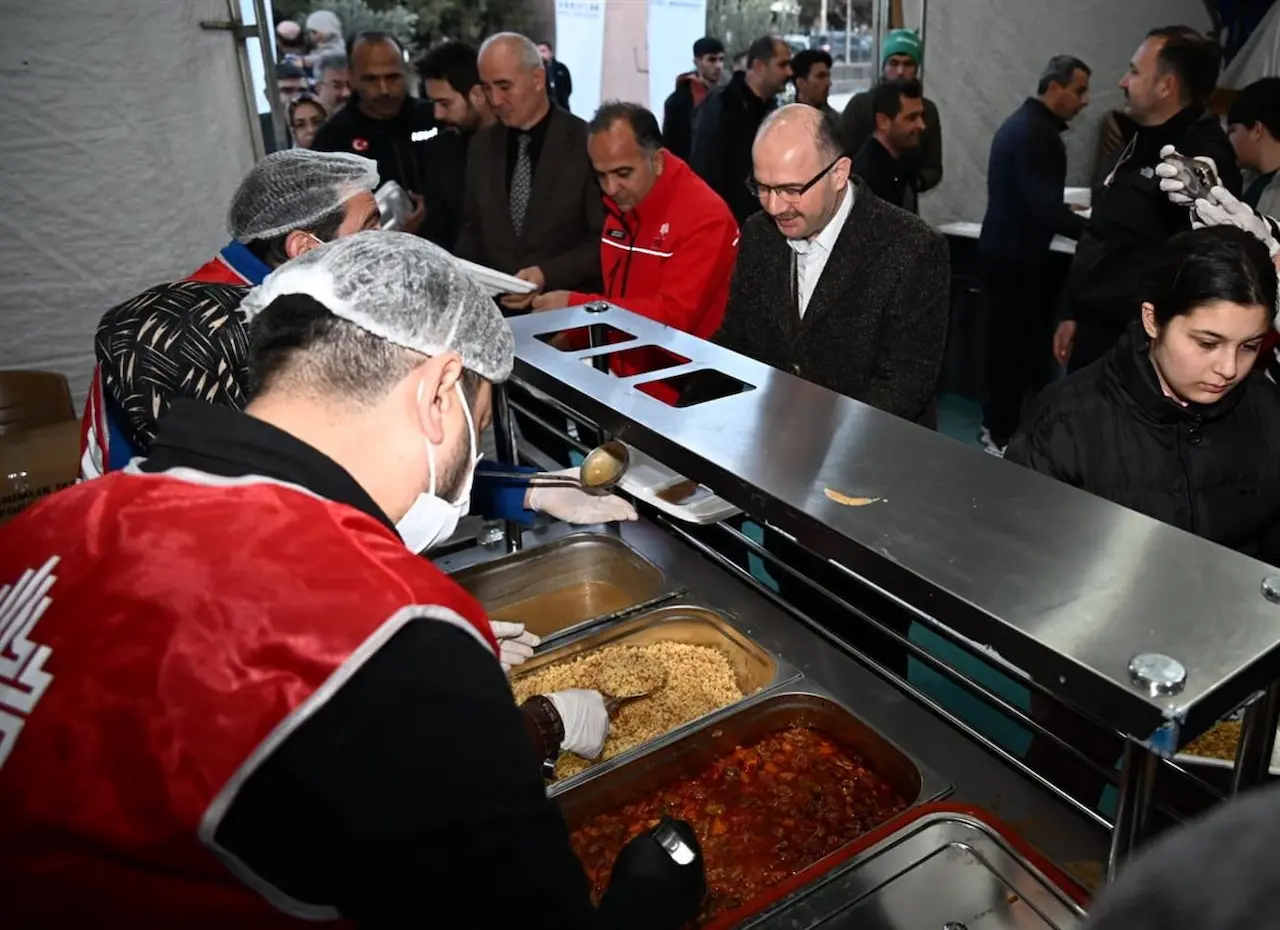 Osmaniye Iftar 1 Serdengeçti