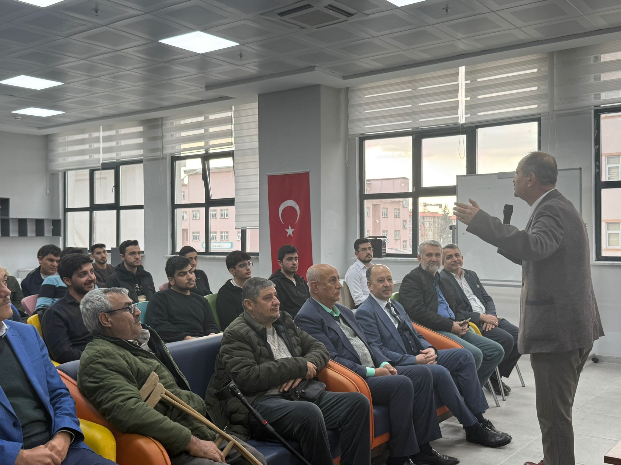 Osmaniye’de Mehmet Akif Ersoy’u Anma Programı (4)