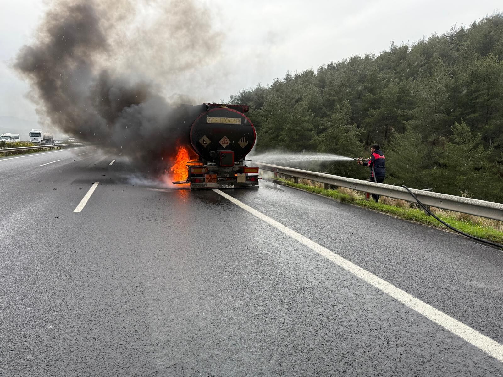 Şekerdere’de Tanker Yangını1