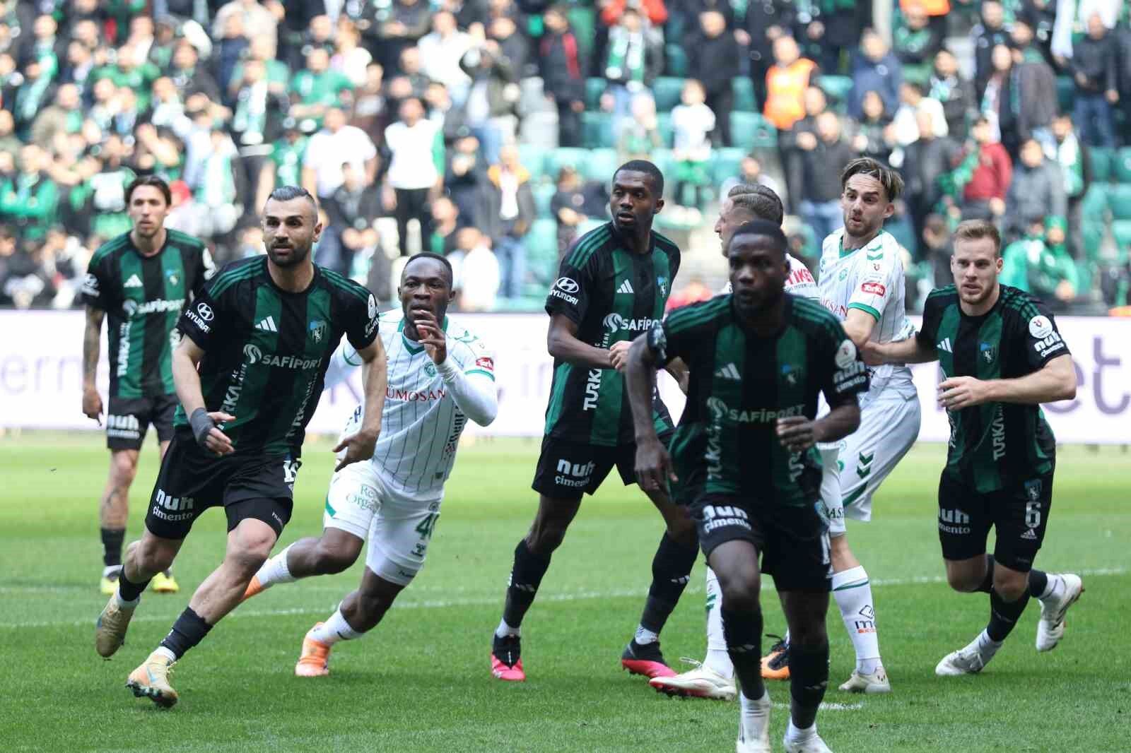 Trendyol Süper Lig: Kocaelispor: Konyaspor: (İlk Yarı)