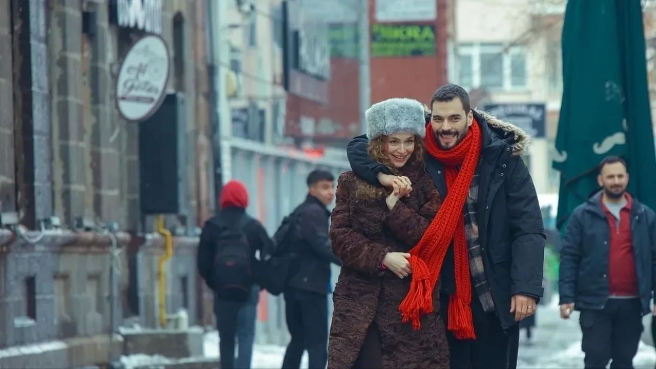 Veliaht Dizisinin Başrolü Akın Akınözü (4)