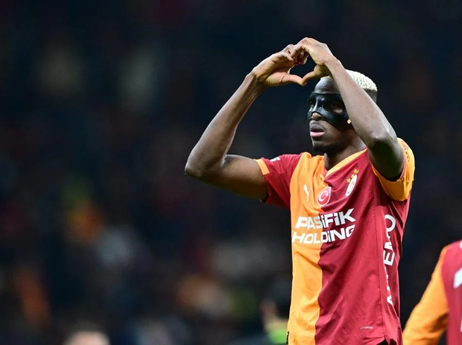 Victor Osimhen Icin F6D6F 800