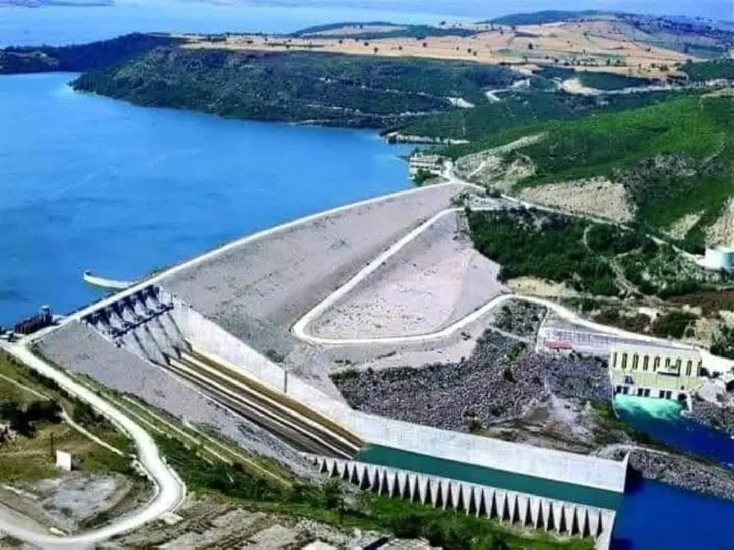 671593601 26377636658511848 8339466180682853116 N