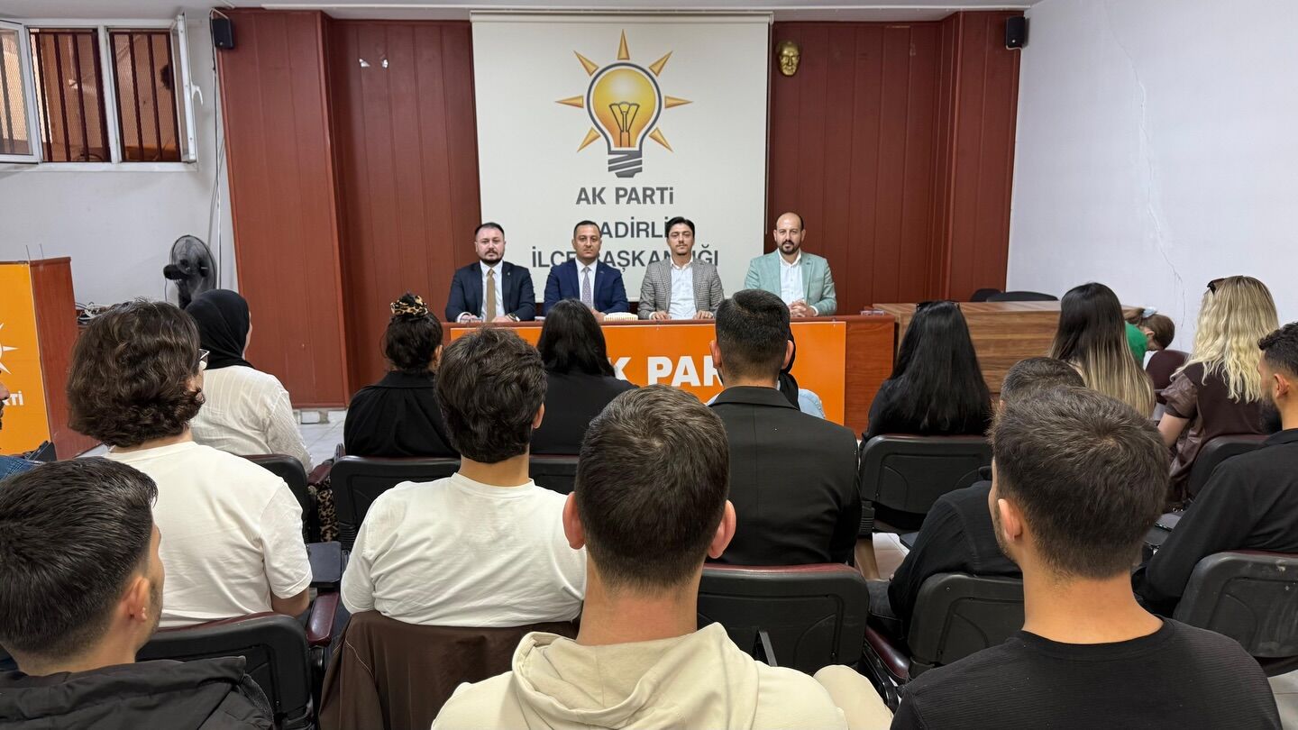 Ak Parti Kadirli Gençlik Toplantı