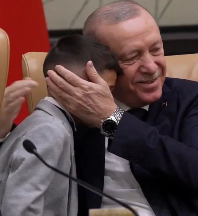 Bestepede Duygu Firtinasi Cumh 19776935 6233 1 M