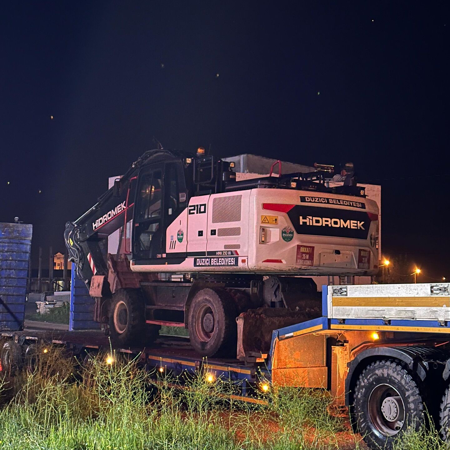 Düziçi Belediyesi Kadirli’ye Yardım Gönderdi (5)