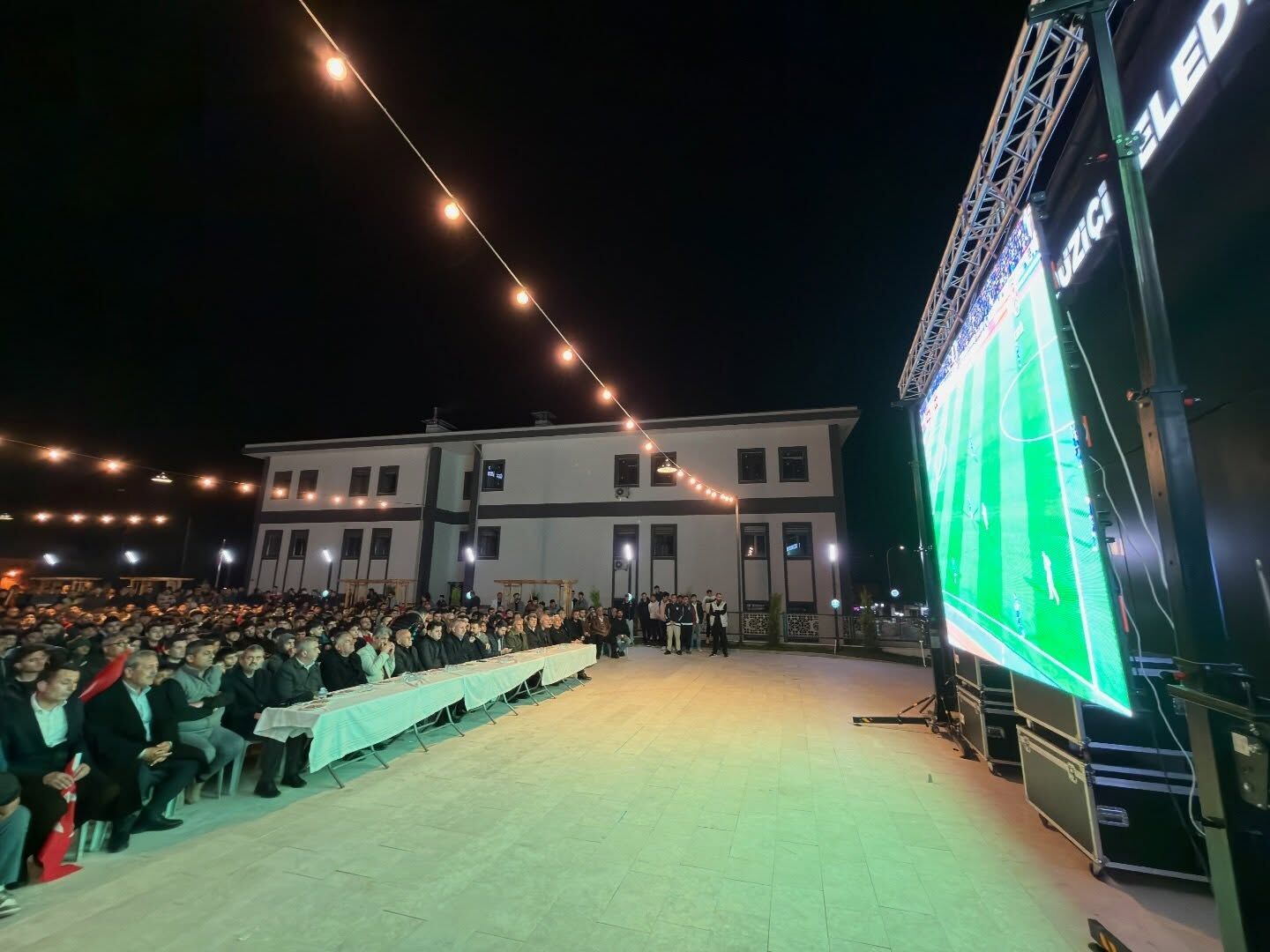 Düziçi’nde Milli Coşku Vatan Meydanı’nda Tek Yürek Oldular (3)