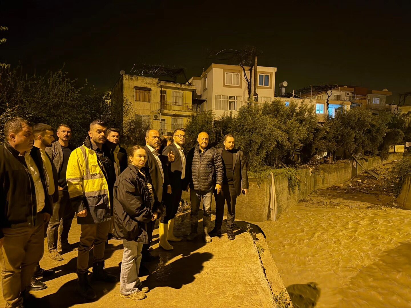 Eker, Bu Zor Süreçte Tüm Kadirli Halkına Geçmiş Olsun (4)