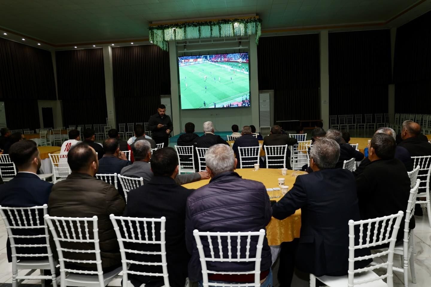 Ellek’te Tarihi Gece Dev Ekranda Milli Coşku (7)