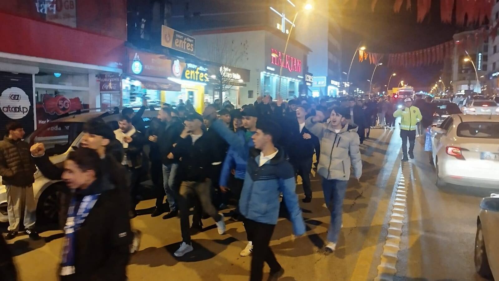 Erzurum’da Şampi̇yonluk Coşkusu (3)