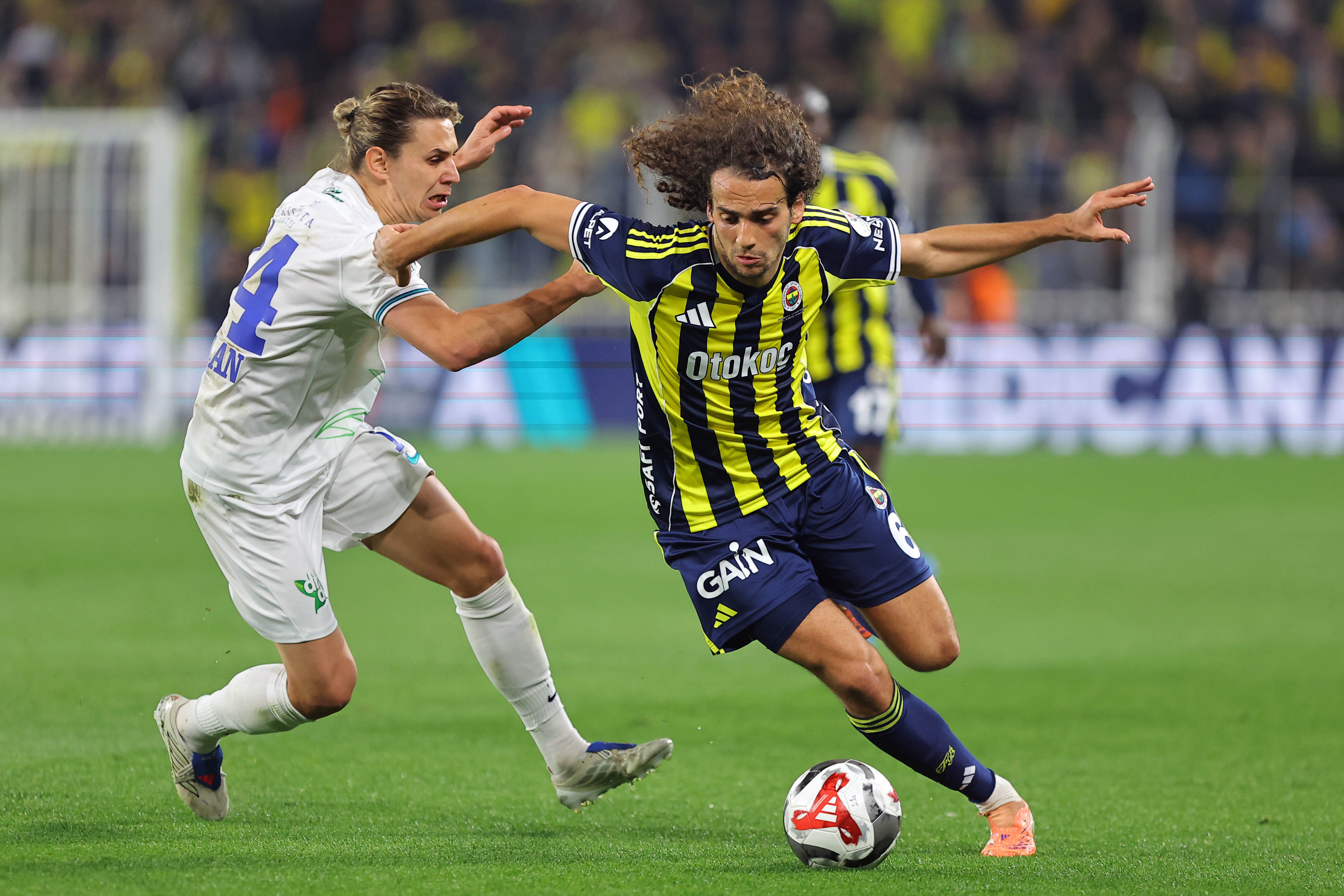 Fenerbahçe Uzatmada Yıkıldı (2)