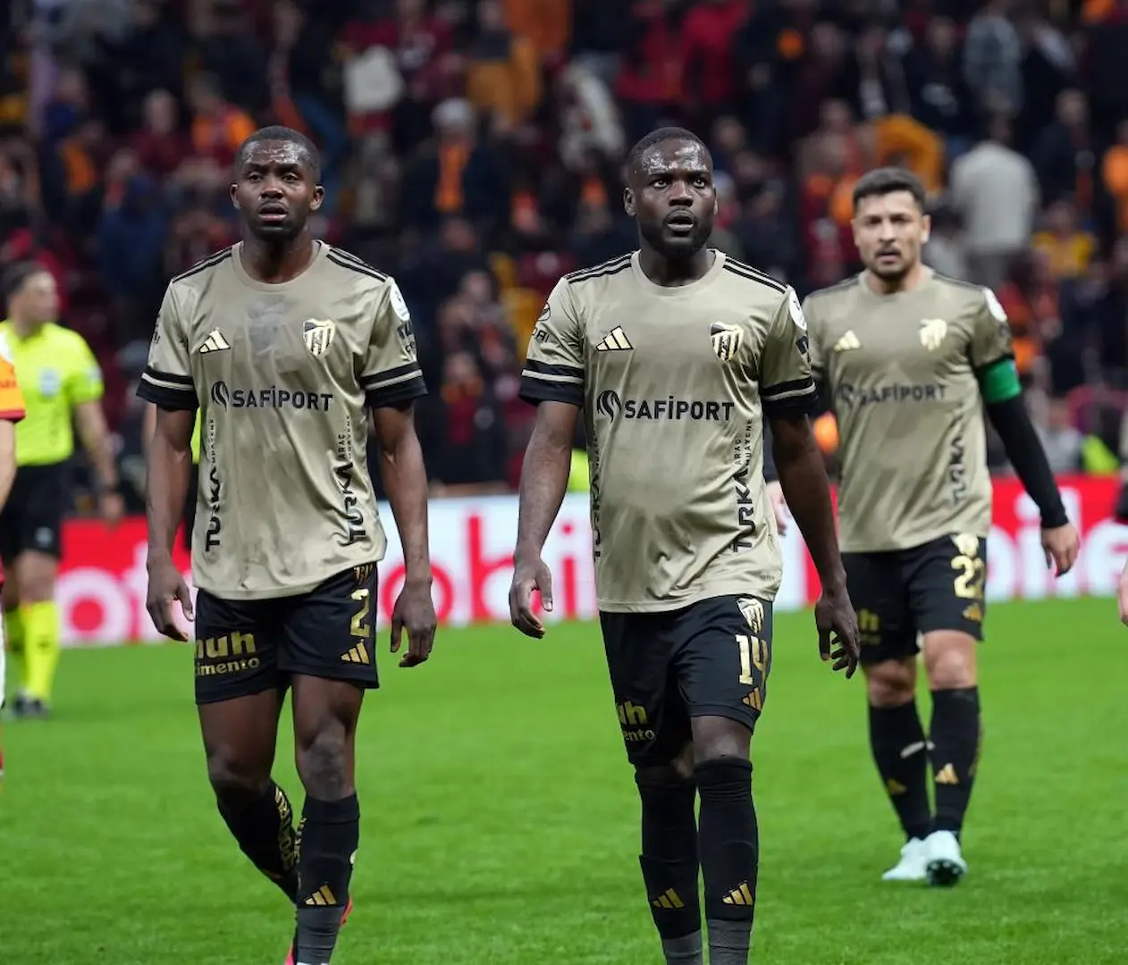 Galatarasay Kocaeli A W682207 19