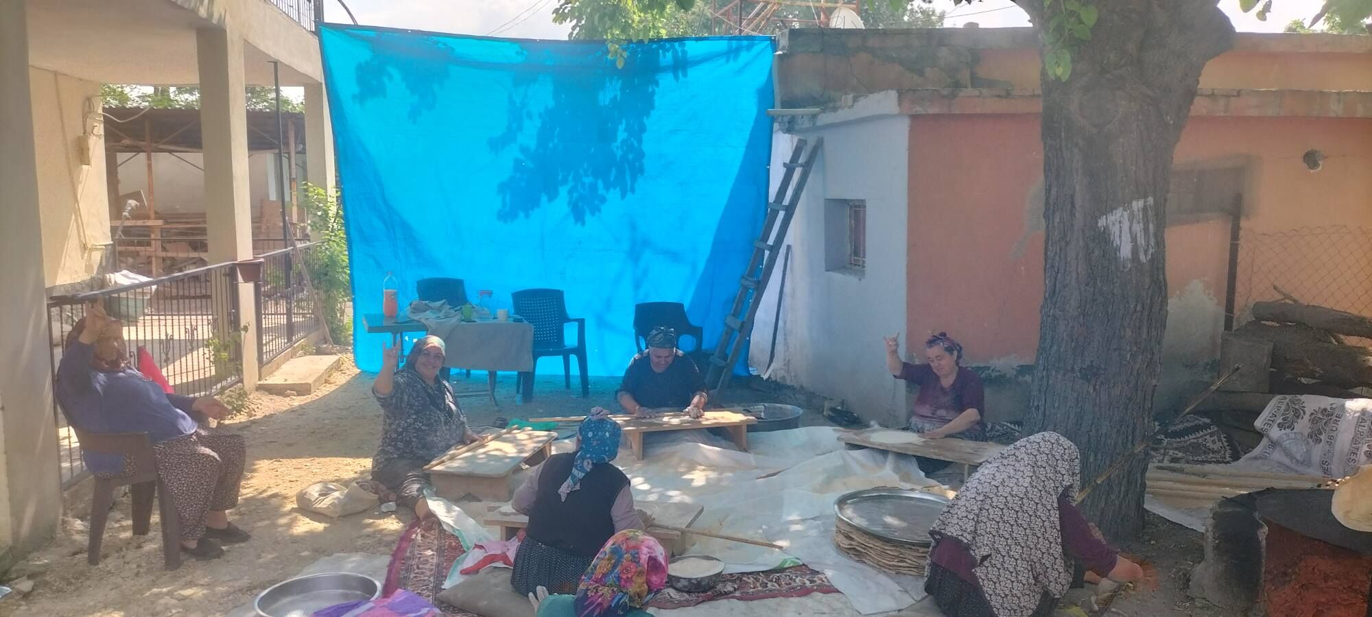 Kadirli Kumbet’te İmece Ruhu Ocakbaşında Yufka Ekmek Ve Sohbet (1)