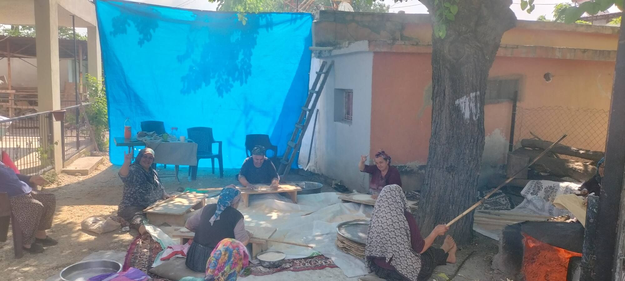 Kadirli Kumbet’te İmece Ruhu Ocakbaşında Yufka Ekmek Ve Sohbet (2)