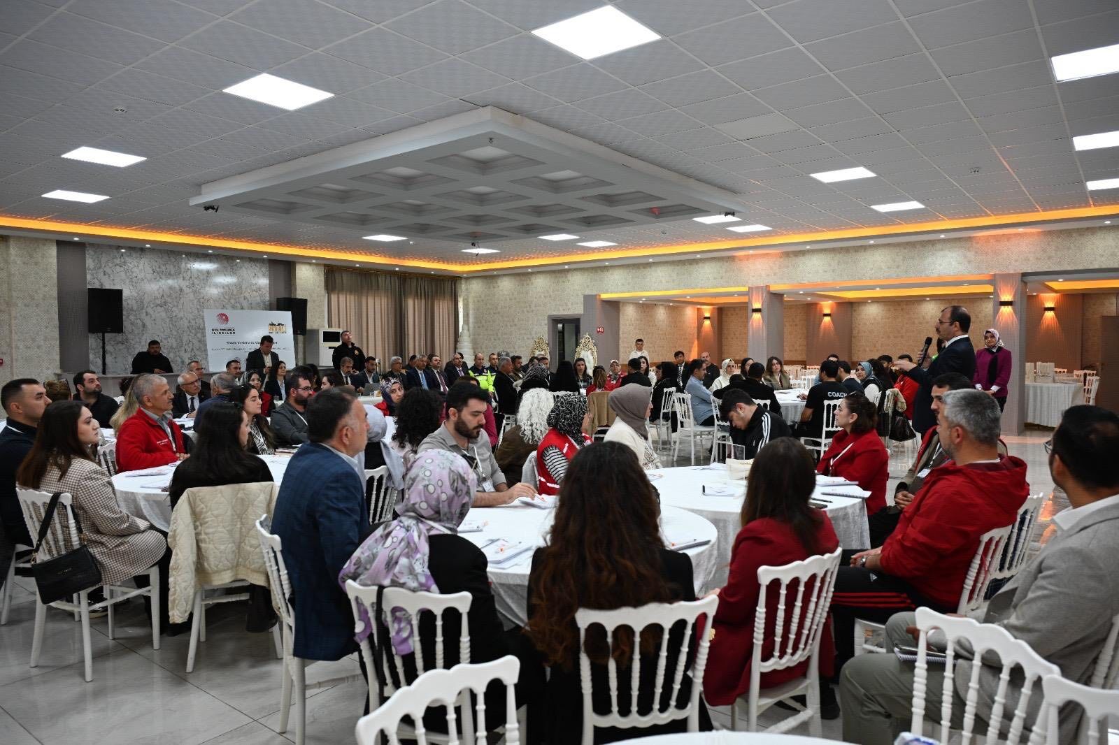 Kadirli’de Engelsiz Spor Hamlesi (2)