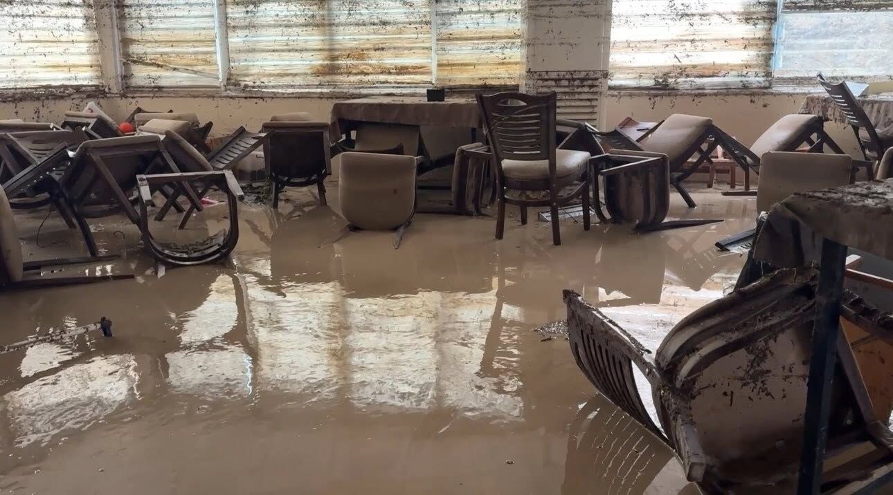 Kadirli’de Öğretmenevini Sel Vurdu (1)