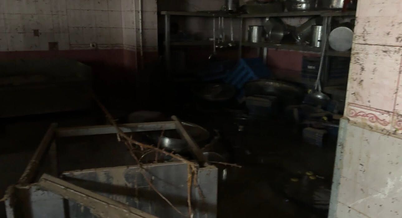 Kadirli’de Öğretmenevini Sel Vurdu (11)