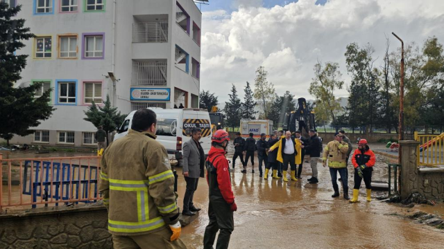 Mardinde Saganak Nedeniyle 75 19767534 3883 2 M