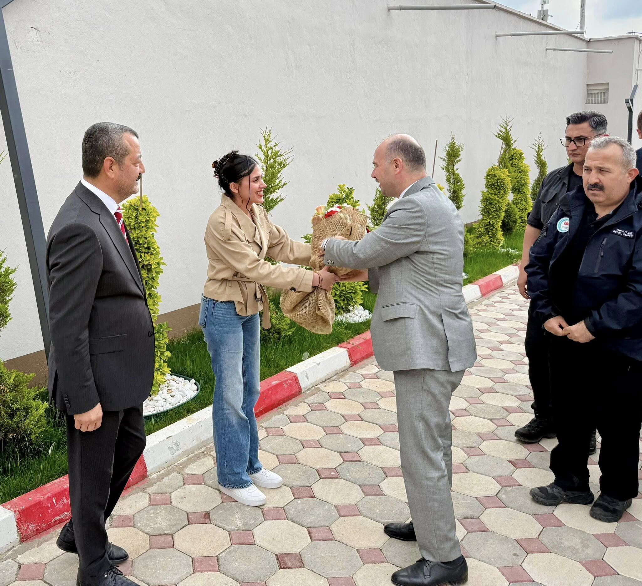 Ökeş Aksoy Vali Geldi