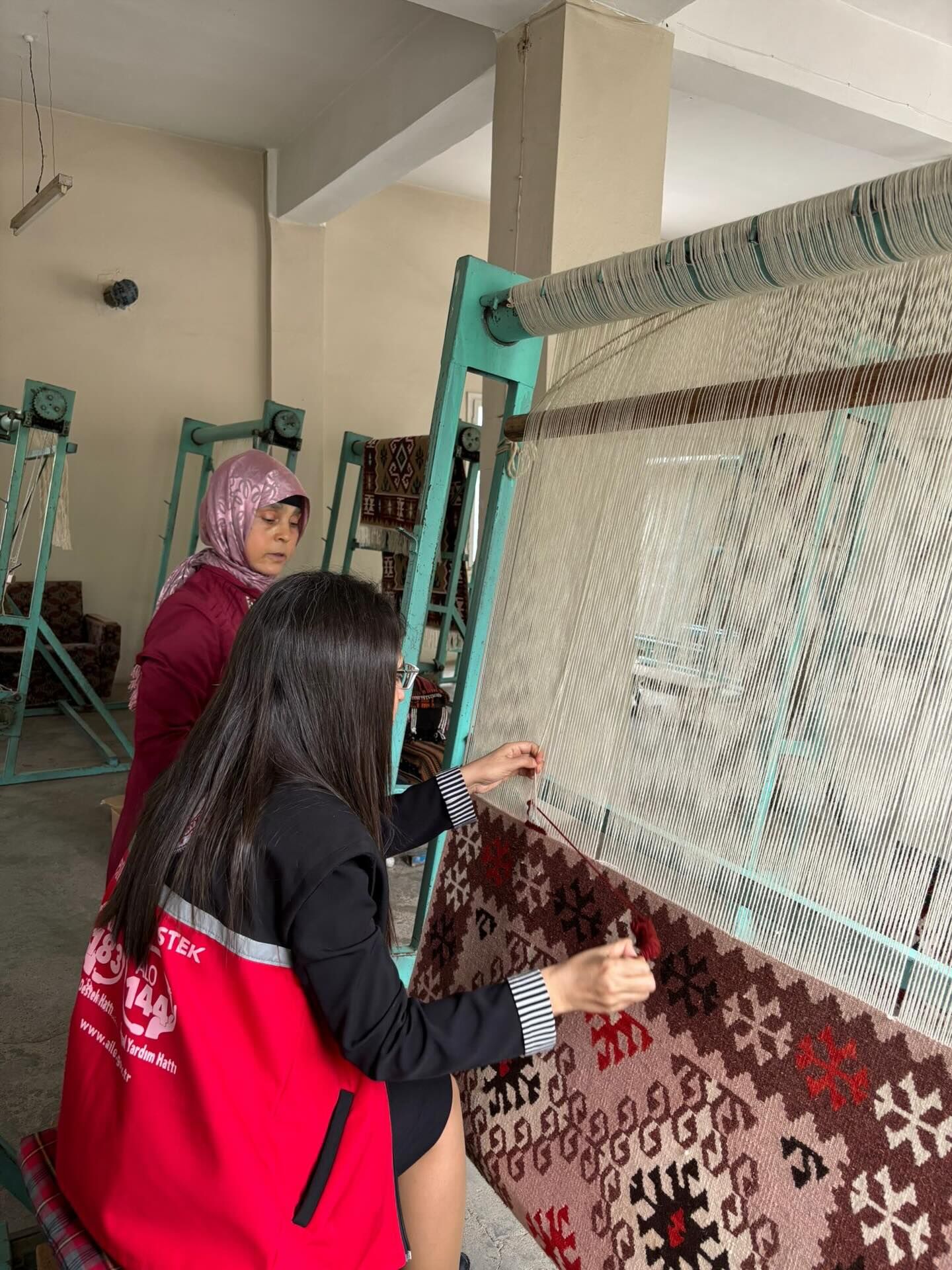 Osmaniye Sosyal Hizmet Merkezi Kara Tepe Kilim Dokuma Kooperatifi