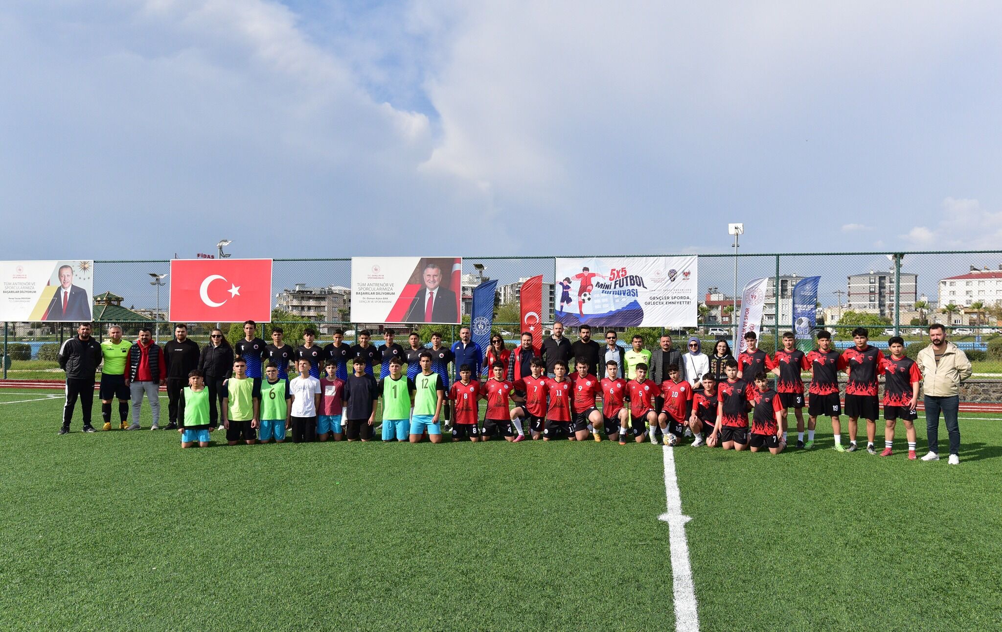 Sokaklar Bizim, Gelecek Güvende 5X5 Futbol Turnuvası Başladı (1)