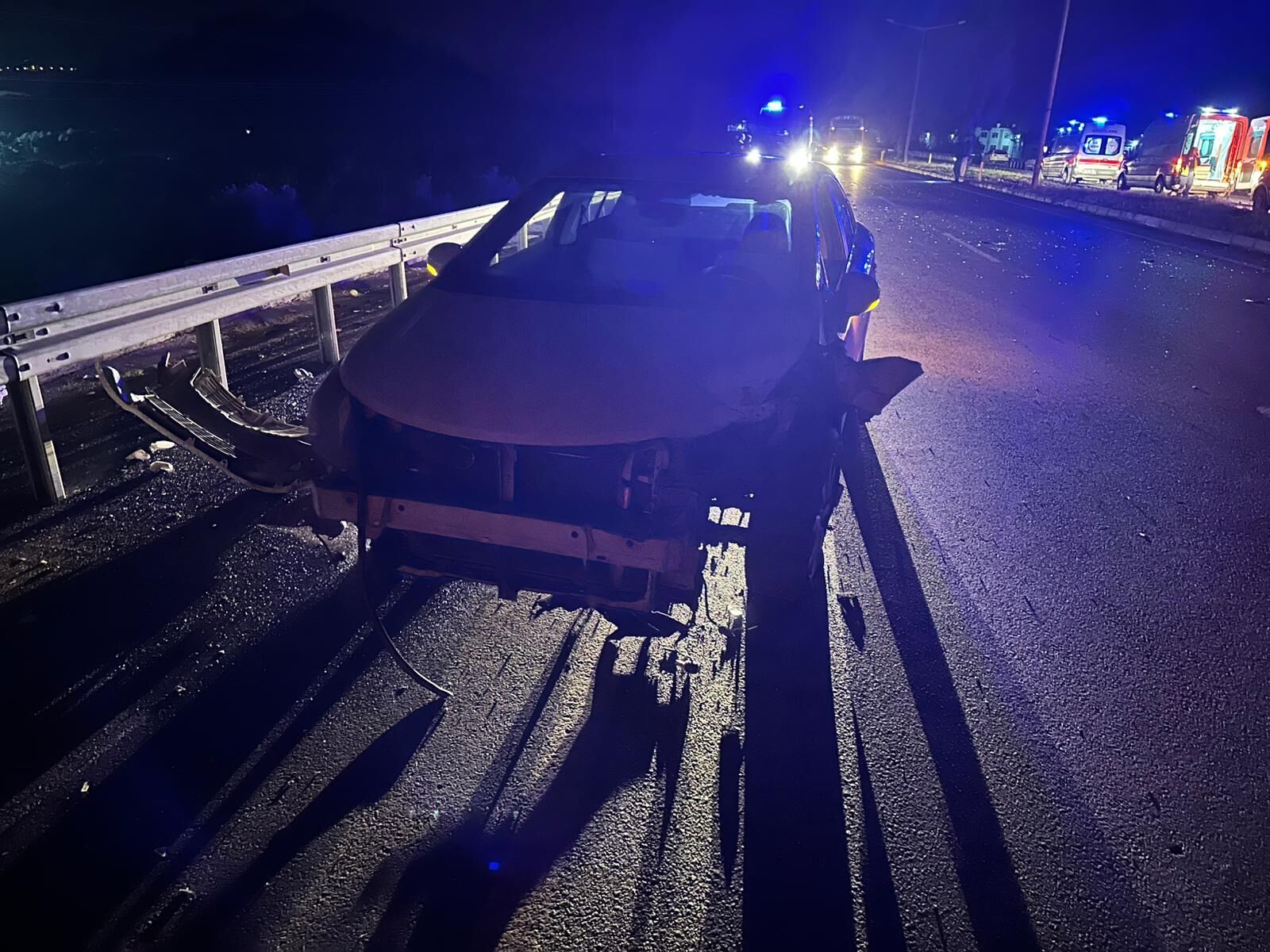 Toprakkale’de Trafik Kazası 3 Yaralı (2)