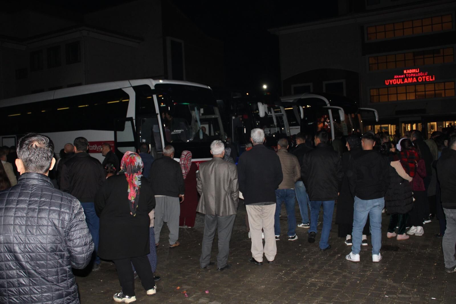 156 Öğrenci Kadirli’den Turizme İlk Adım (1)