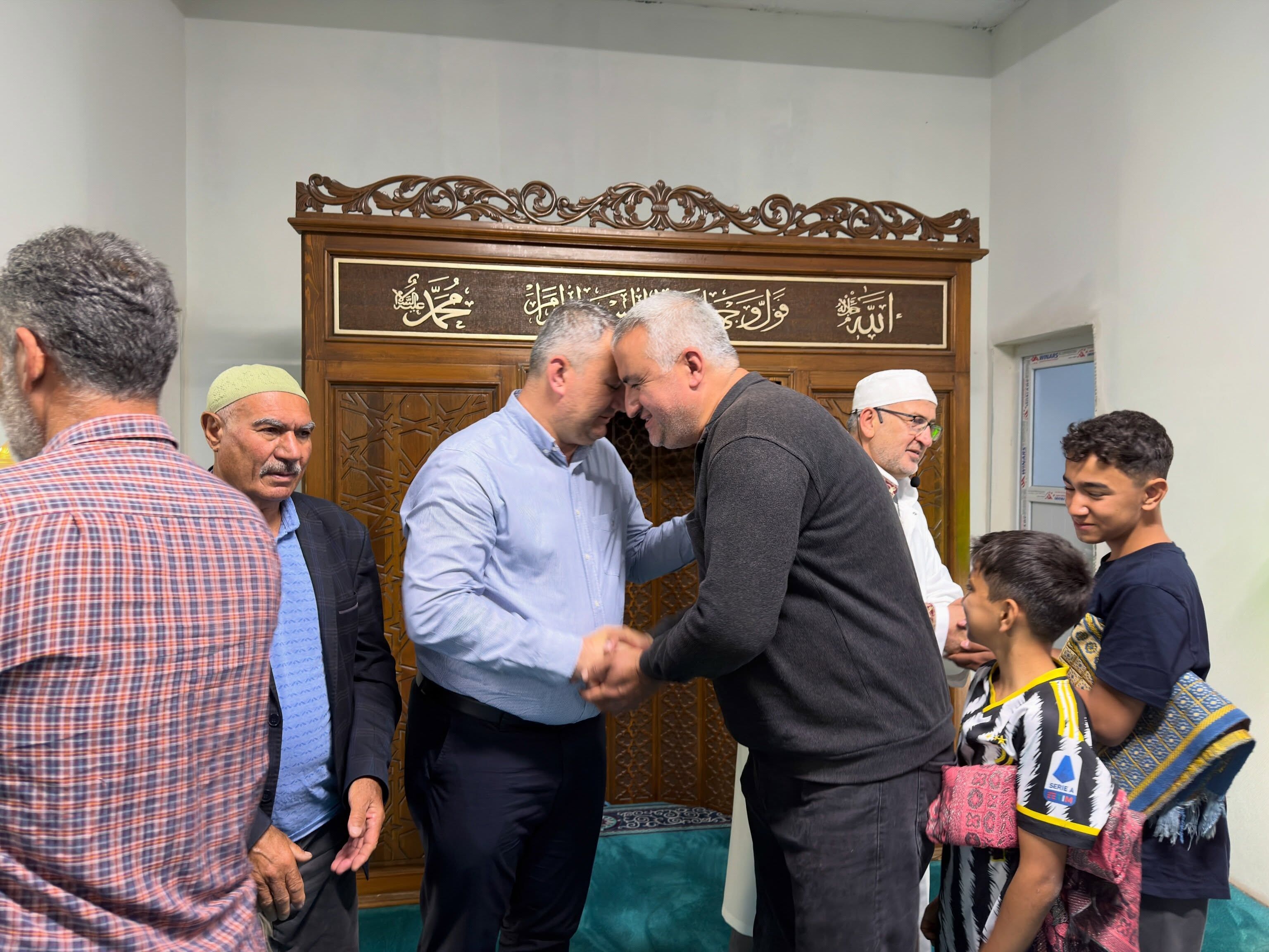Başkan İba Vatandaşlarla Bayramlaştı (1)