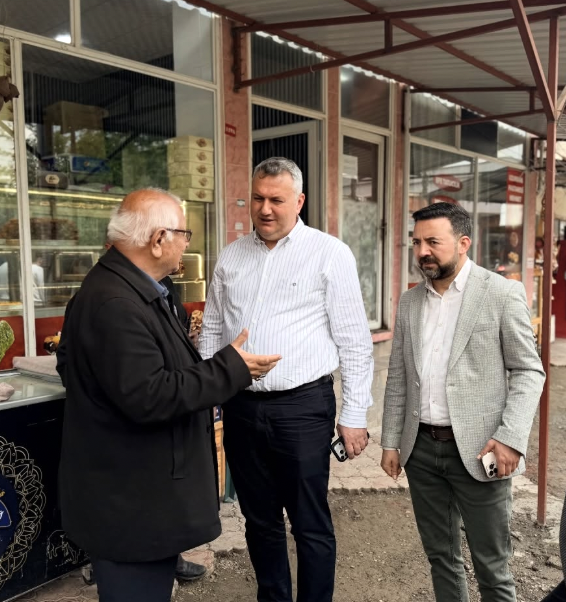 Düziçi’nde Cuma Günü Asfalt Mesaisi Yeniden Başlıyor4