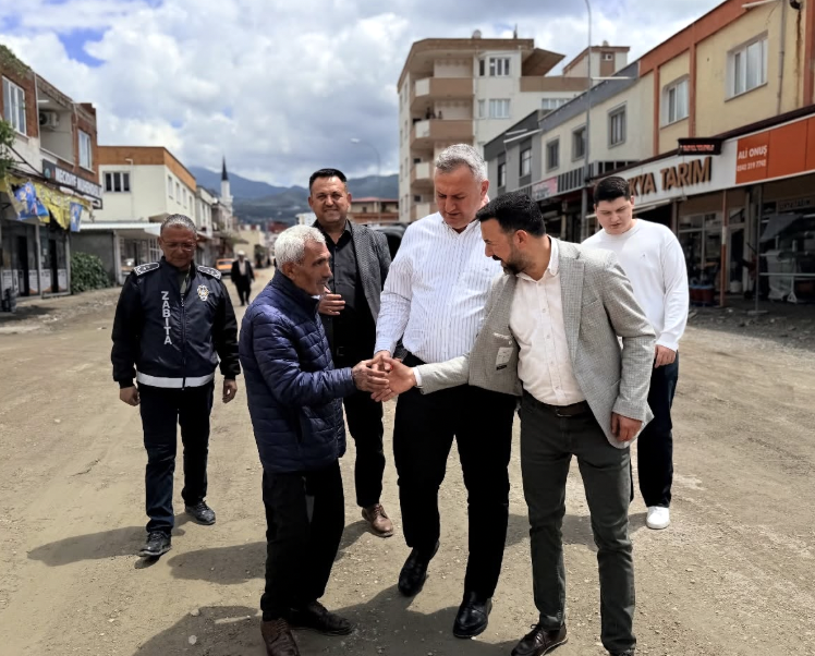 Düziçi’nde Cuma Günü Asfalt Mesaisi Yeniden Başlıyor5
