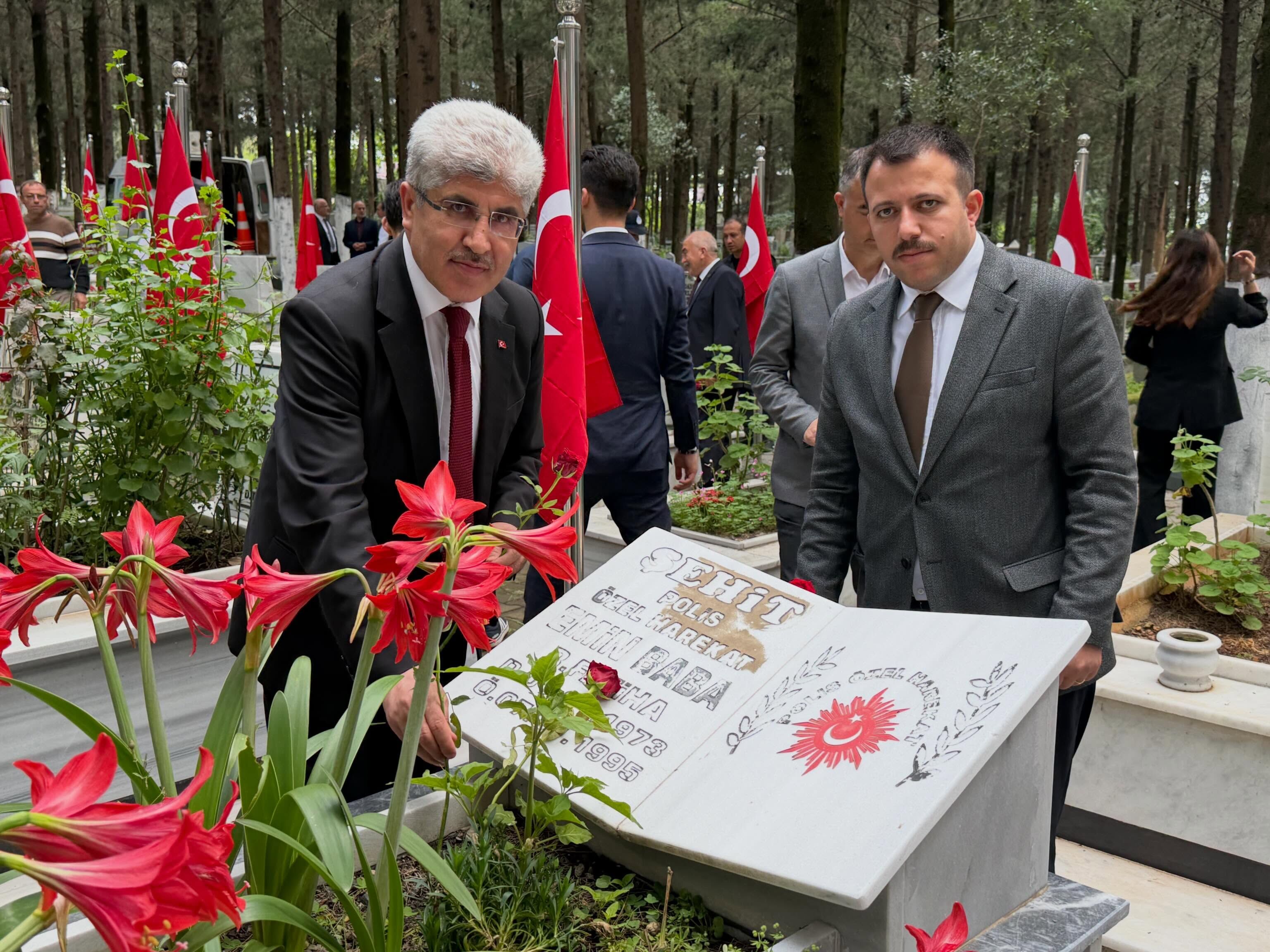 Düziçi’nde Şehitlikte Bayram Öncesi Anlamlı Ziyaret (1)