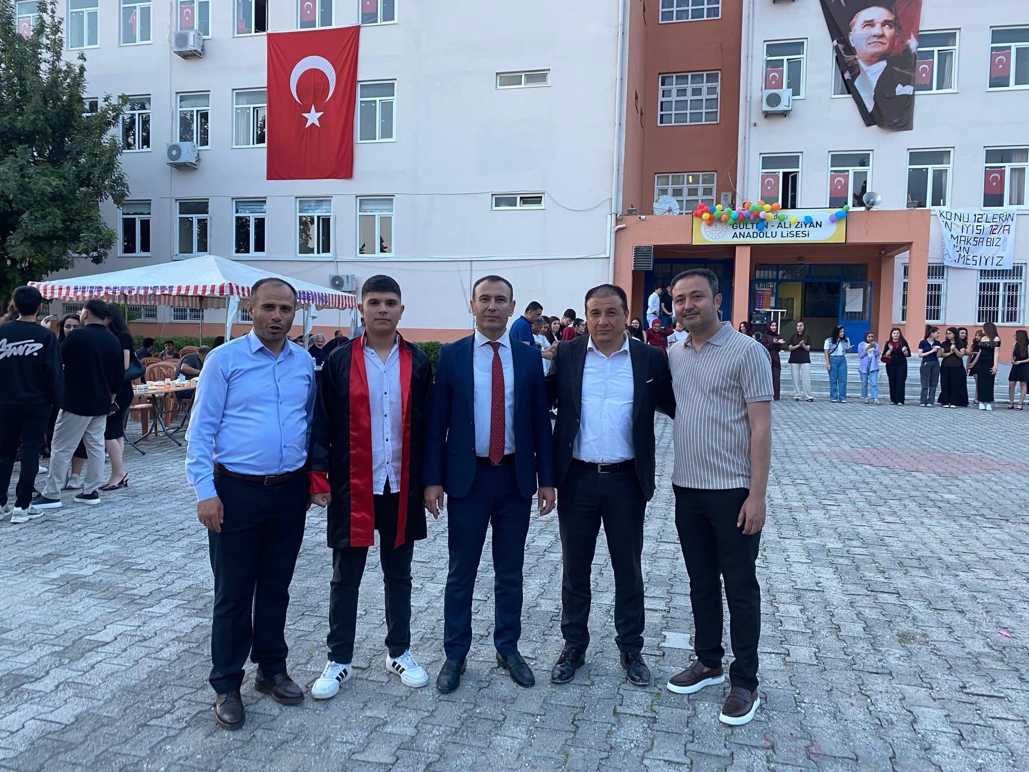 Gülten Ali Ziyan Anadolu Lisesi’nde Mezuniyet Coşkusu3
