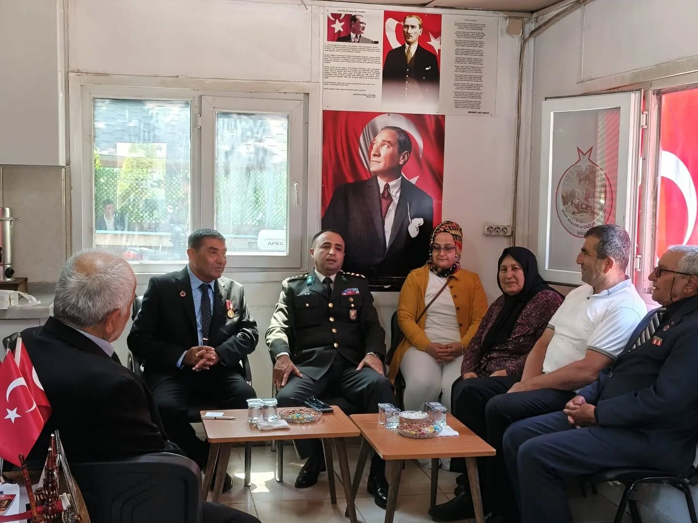 Komutan Yılmaz’dan Bayram Öncesi Anlamlı Ziyaret (1)