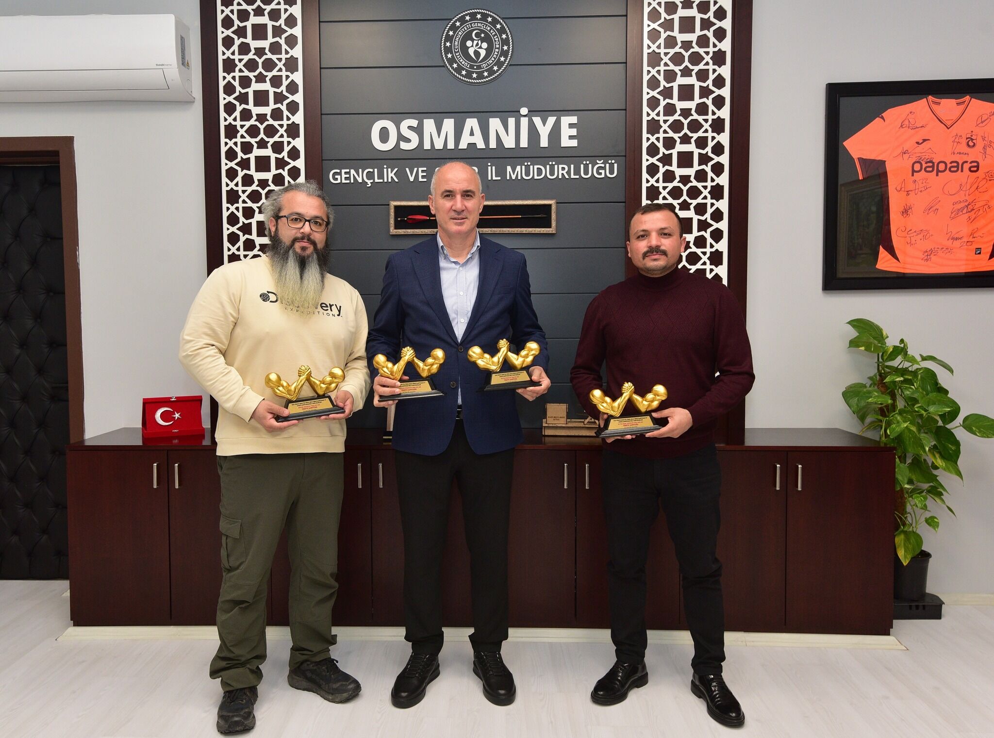 Osmaniye Bilek Güreşi Yarışma Başarı