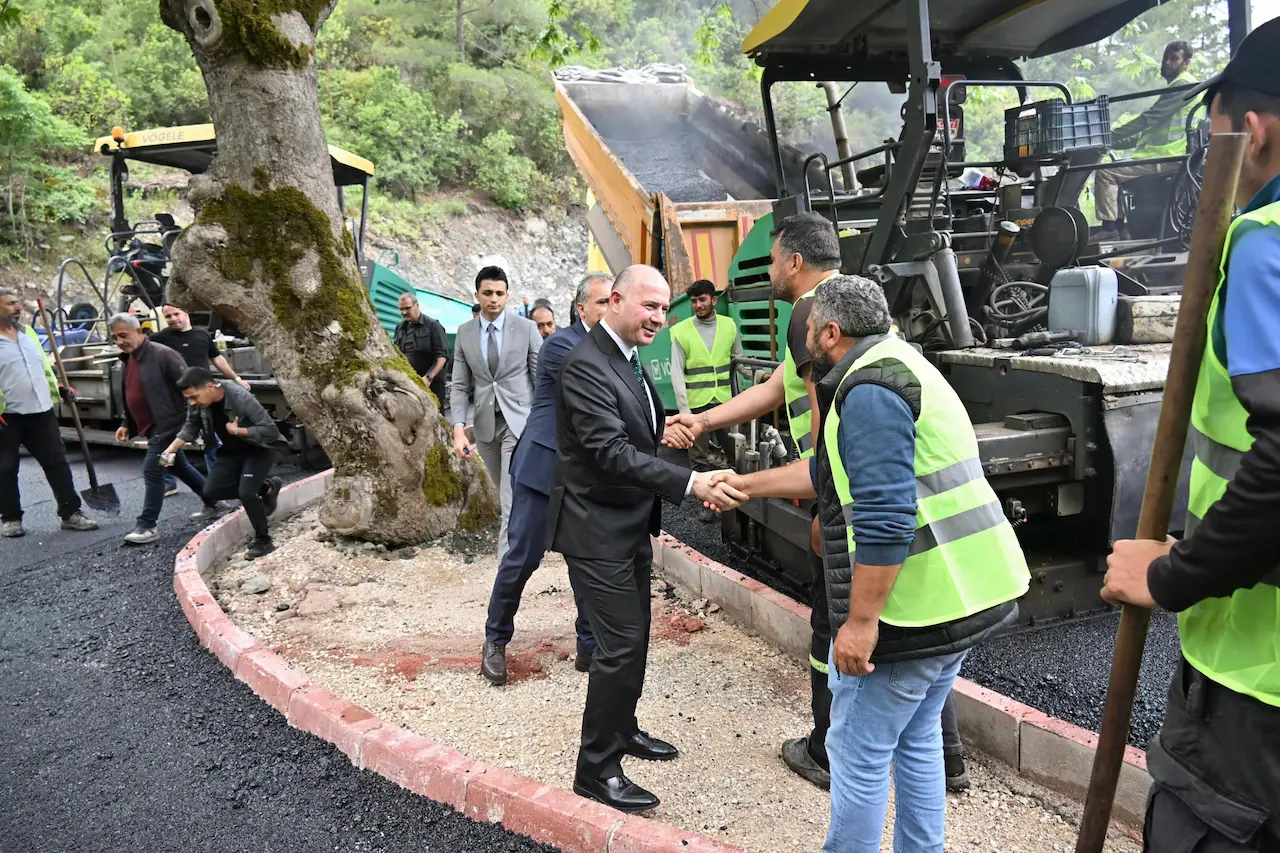 Osmaniye Karacay Selalesi Asfalt Calismasi 34