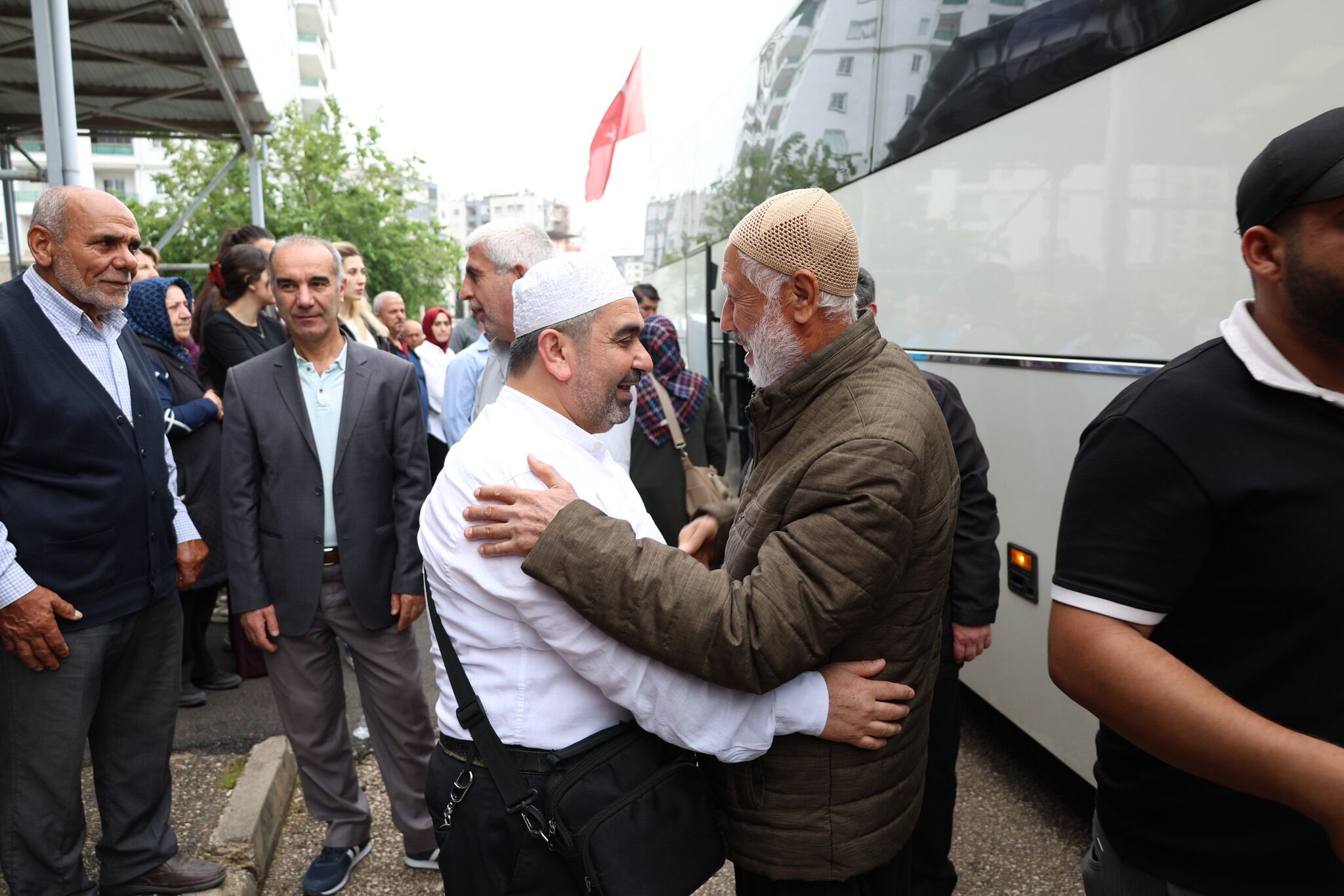 Osmaniye’de Hacılar Dualarla Uğurlandı4