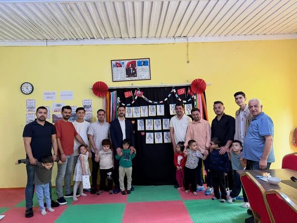 Özel Öğrencilere Sürpriz Hediyeler