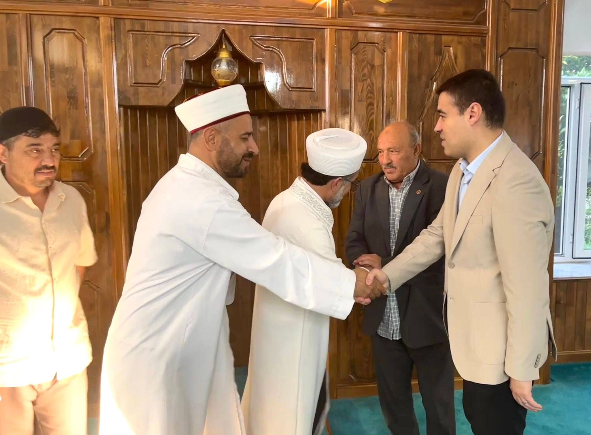 Toprakkale’de Bayram Namazı Yoğun Katılımla Kılındı (1)