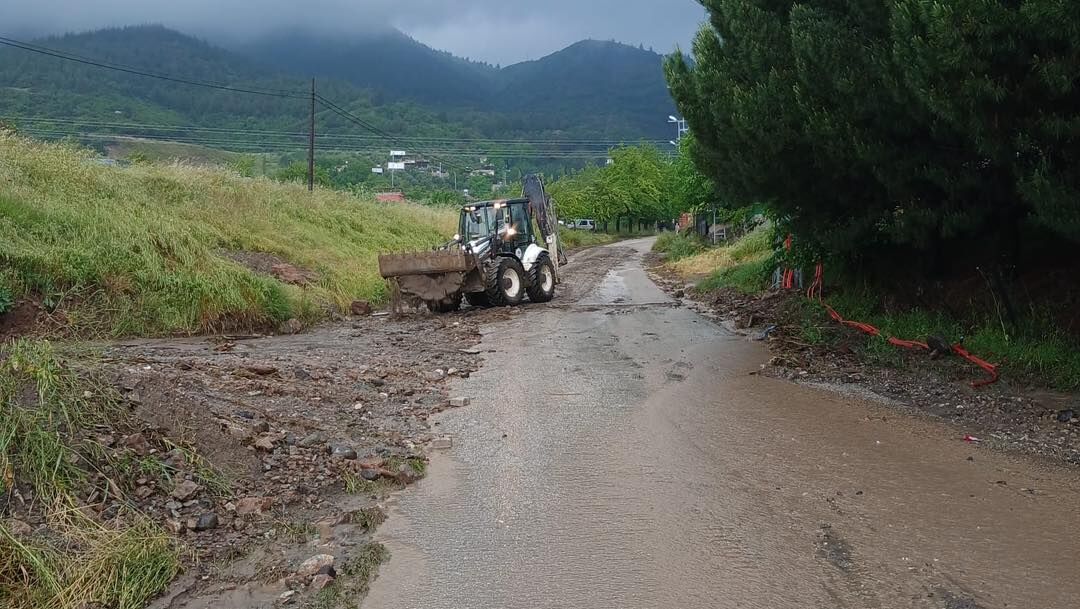 Vali Serdengeçti Sel Bölgesinde Devlet Teyakkuzda (5)