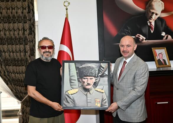 Vali Serdengeçti Sigortacıları Ağırladı