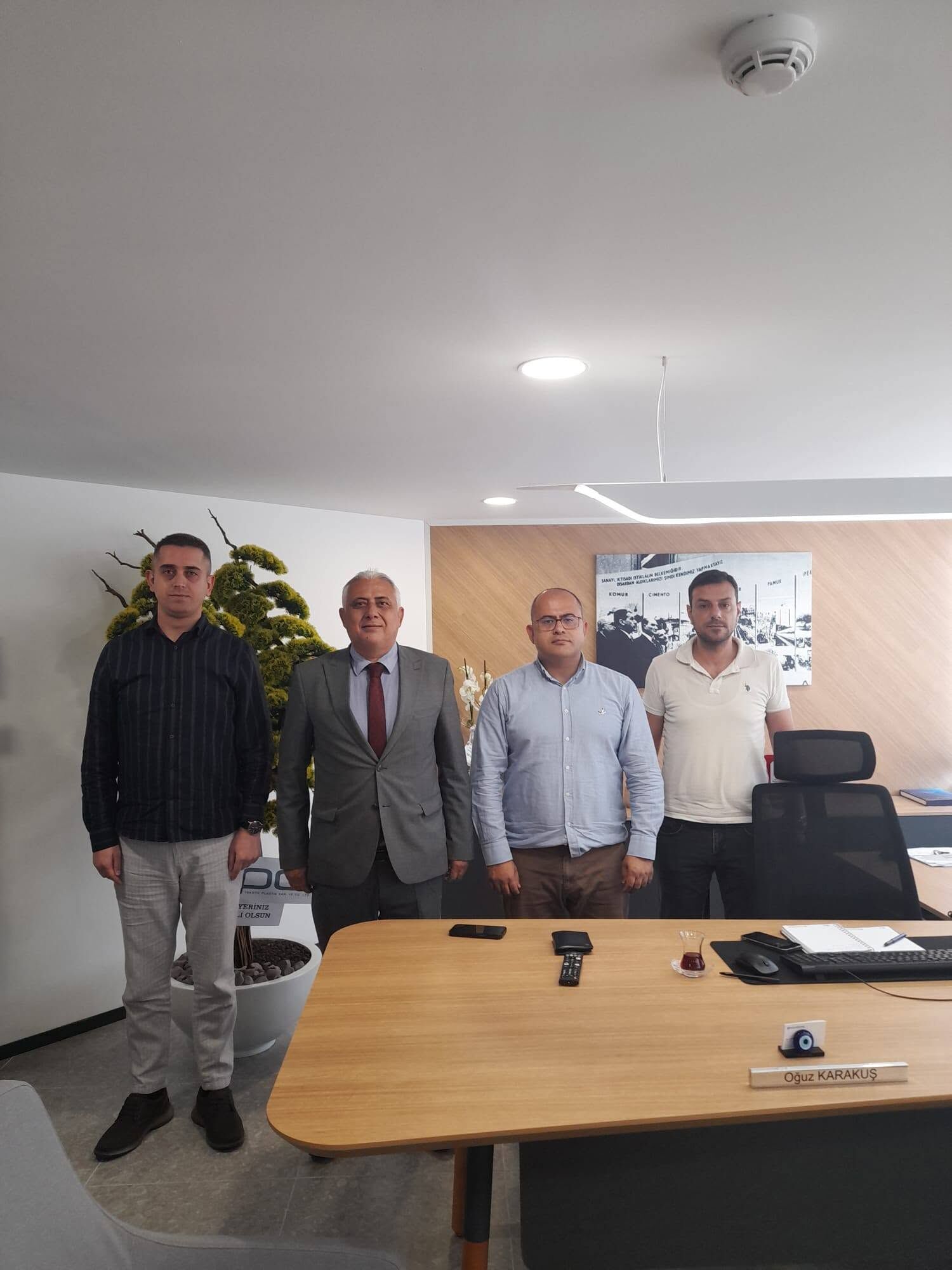 Adem Yücel Üniversite Çalışanlarını Gündeme Taşıdı4