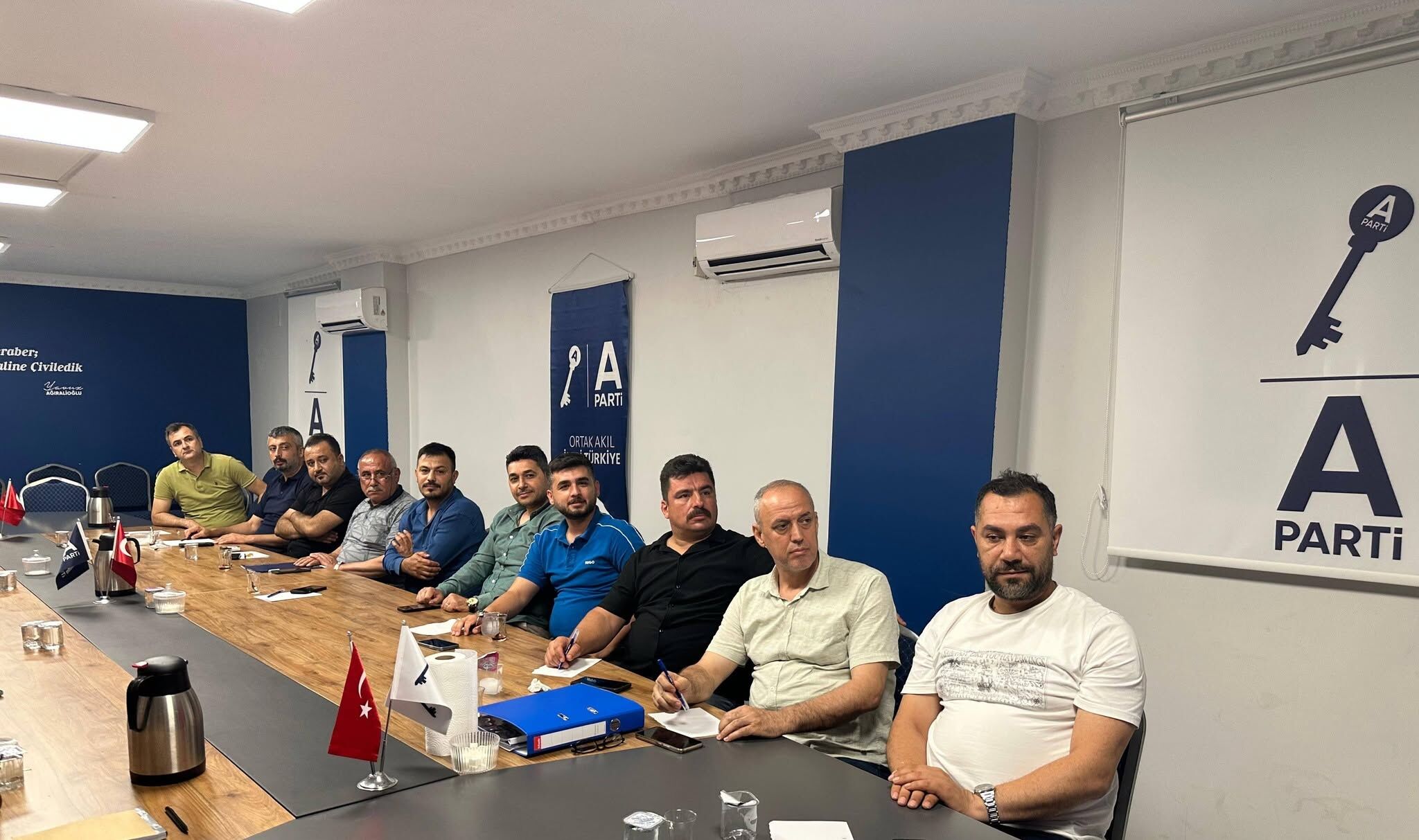 Anahtar Parti Osmaniye Teşkilatı Haftalık Toplantısını Gerçekleştirdi (3)