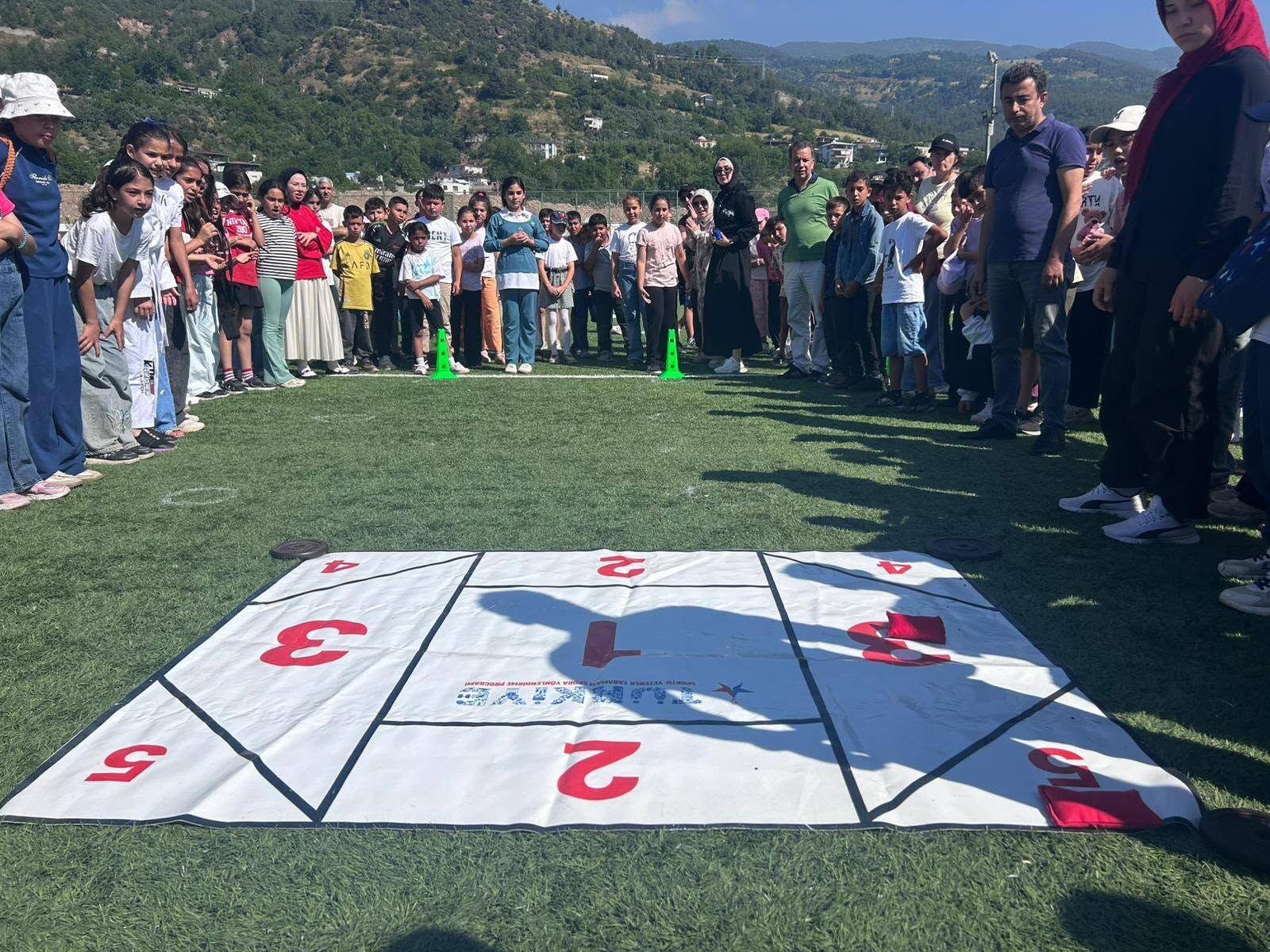 Bahçe Çocuk Oyunları Festivali Coşkuyla Gerçekleştirildi5