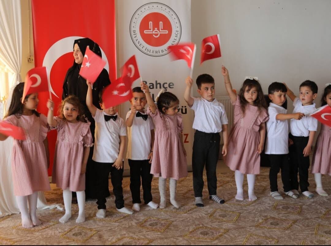 Bahçe’de 4 6 Yaş Kur’an Kursu Mezuniyet Programı Yapıldı7