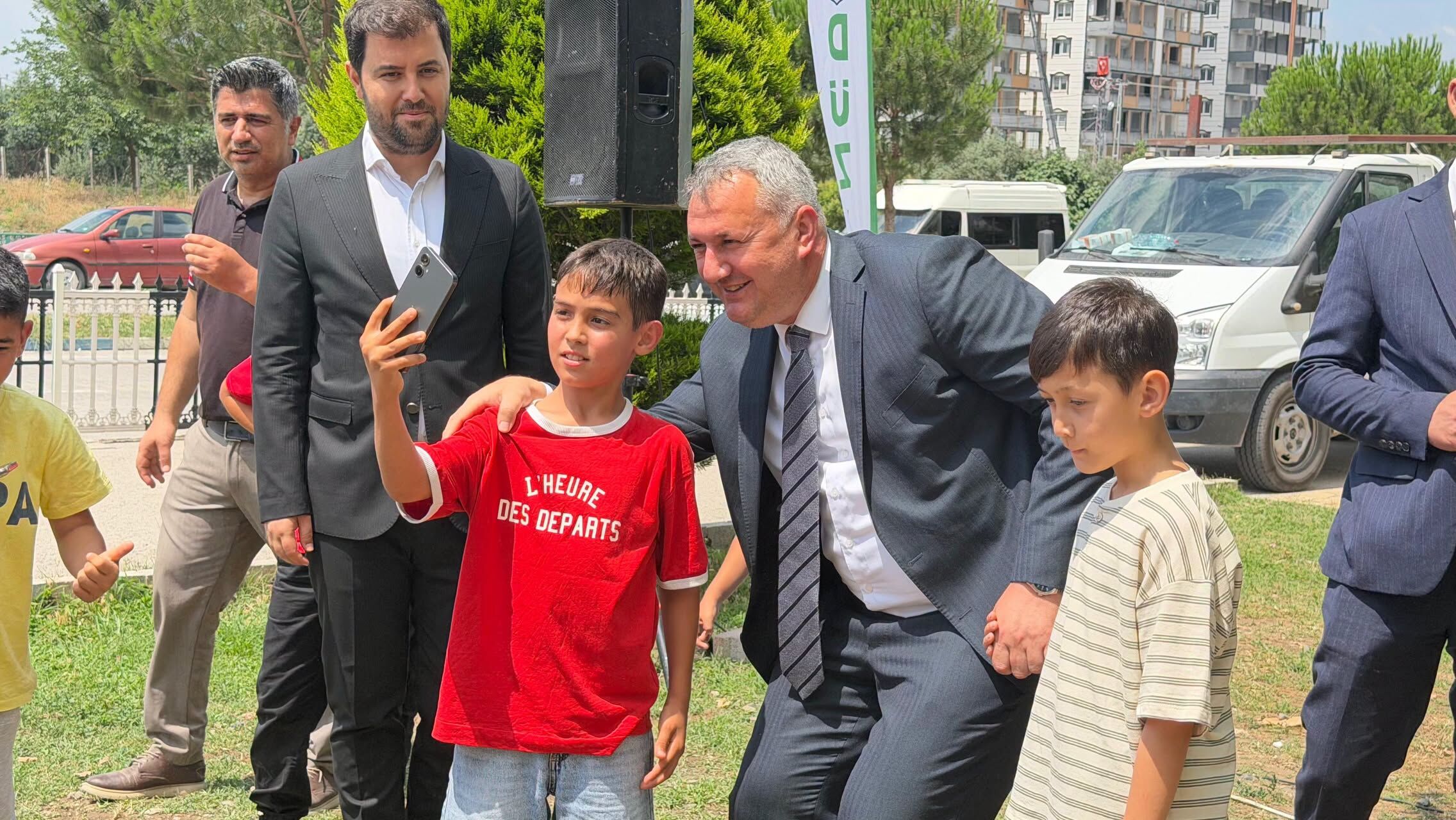 Başkan İba'dan Karne Coşkusuna Davet (2)