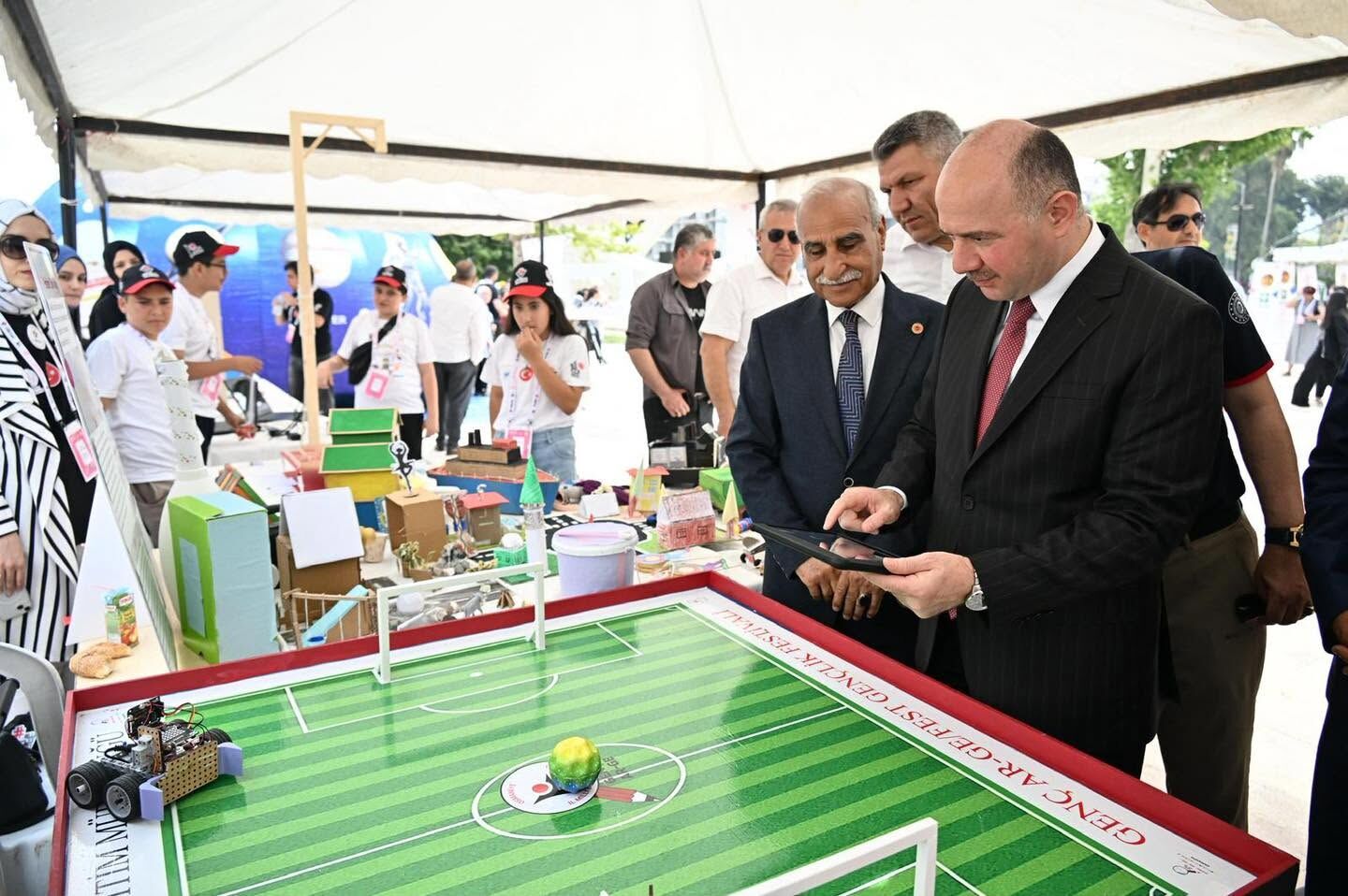 Bilim Fuarı Vali Ziyaret 1