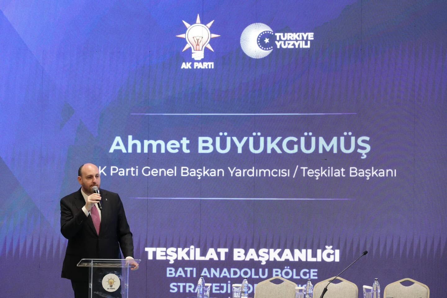 Durmuşoğlu Batı Anadolu Bölge Strateji Toplantısına Katıldı (2)